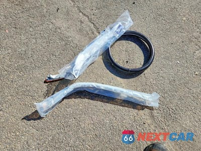 Zdjęcie 12 z 13 samochodu: 2005 MERCEDES-BENZ E 320 4MATIC VIN:WDBUF82J15X169378 - miniatura