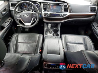 Zdjęcie 8 z 12 samochodu: 2015 TOYOTA HIGHLANDER HYBRID LIMITED PLATINUM VIN:5TDDCRFH9FS009067 - miniatura