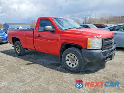 Czwarte zdjęcie samochodu z boku: 2011 CHEVROLET SILVERADO K1500 VIN:1GCNKPEX5BZ220649 - miniatura