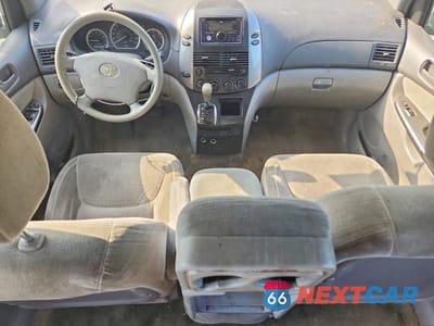 Zdjęcie 8 z 13 samochodu: 2009 TOYOTA SIENNA CE 7-PASSENGER VIN:5TDZK23C89S272678 - miniatura