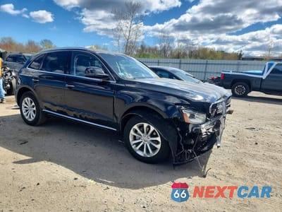 Czwarte zdjęcie samochodu z boku: 2017 AUDI Q5 PREMIUM VIN:WA1C2AFP0HA060085 - miniatura