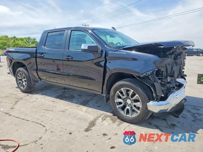 Czwarte zdjęcie samochodu z boku: 2024 CHEVROLET SILVERADO K1500 LT-L VIN:3GCPDKEK9RG121563 - miniatura