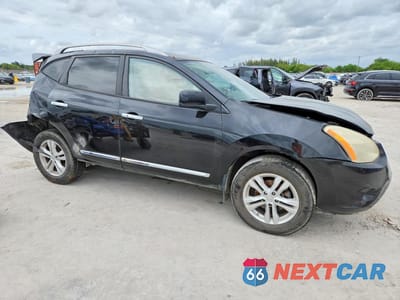 Czwarte zdjęcie samochodu z boku: 2013 NISSAN ROGUE S VIN:JN8AS5MV5DW610503 - miniatura