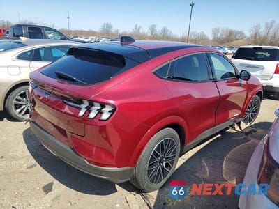 Trzecie zdjęcie samochodu z tyłu: 2025 FORD MUSTANG MACH-E PREMIUM VIN:3FMTK3SU5SMA12732 - miniatura