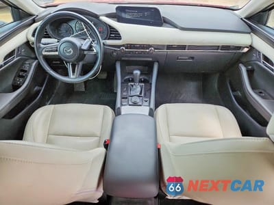 Zdjęcie 8 z 12 samochodu: 2020 MAZDA 3 PREMIUM VIN:JM1BPAEM9L1166098 - miniatura