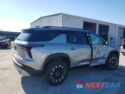 Trzecie zdjęcie samochodu z tyłu: 2026 CHEVROLET TRAVERSE Z71 VIN:1GNEVJKS1TJ194457 - miniatura