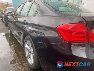 Trzecie zdjęcie samochodu z tyłu: 2013 BMW 328 XI SULEV VIN:WBA3B5G51DNP40863 - miniatura
