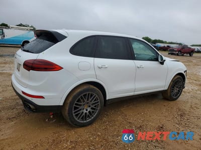 Trzecie zdjęcie samochodu z tyłu: 2018 PORSCHE CAYENNE VIN:WP1AA2A26JKA02367 - miniatura