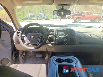 Zdjęcie 9 z 12 samochodu: 2011 CHEVROLET SILVERADO K1500 VIN:1GCRKPE02BZ310071 - miniatura