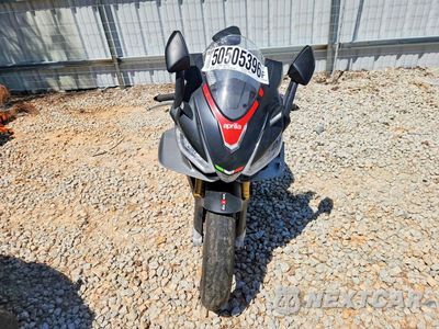 Drugie zdjęcie samochodu z przodu: 2024 APRILIA RSV4 1100 VIN:ZD4KYUA06RS000954 - miniatura
