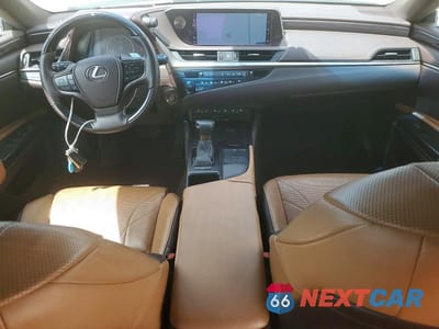 Zdjęcie 8 z 12 samochodu: 2019 LEXUS ES 350 VIN:58ABZ1B13KU017014 - miniatura