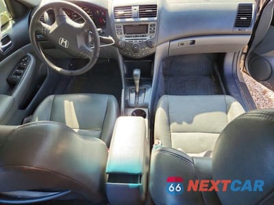 Zdjęcie 8 z 12 samochodu: 2006 HONDA ACCORD VIN:1HGCM56356A076088 - miniatura