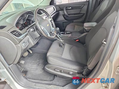 Zdjęcie 7 z 13 samochodu: 2017 CHEVROLET TRAVERSE LT VIN:1GNKRGKD9HJ327095 - miniatura