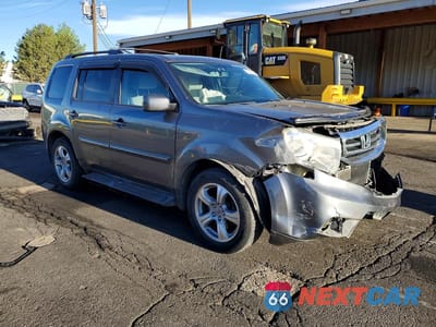 Czwarte zdjęcie samochodu z boku: 2013 HONDA PILOT EXLN VIN:5FNYF4H7XDB076746 - miniatura
