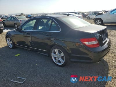 Drugie zdjęcie samochodu z przodu: 2011 MERCEDES-BENZ C 300 VIN:WDDGF5EB6BR134570 - miniatura