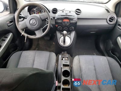 Zdjęcie 8 z 12 samochodu: 2014 MAZDA MAZDA2 SPORT VIN:JM1DE1KY0E0187775 - miniatura