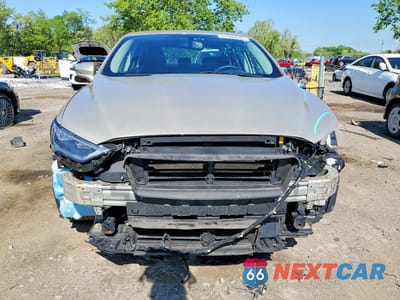 Piąte zdjęcie samochodu w środku: 2018 FORD FUSION TITANIUM VIN:3FA6P0RU1JR124426 - miniatura