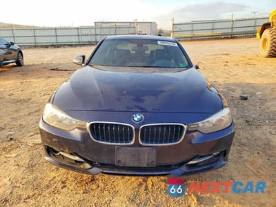 Piąte zdjęcie samochodu w środku: 2013 BMW 328 I VIN:WBA3A5C58DJ460860 - miniatura