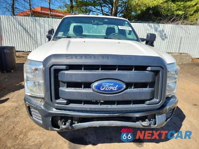 Piąte zdjęcie samochodu w środku: 2015 FORD F350 SUPER DUTY VIN:1FDRF3ET4FEC14894 - miniatura