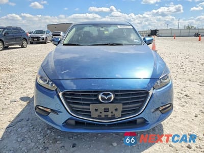 Piąte zdjęcie samochodu w środku: 2017 MAZDA 3 SPORT VIN:3MZBN1U75HM125170 - miniatura