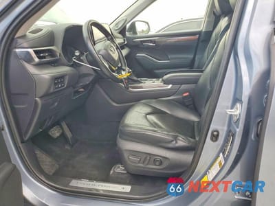 Zdjęcie 7 z 13 samochodu: 2020 TOYOTA HIGHLANDER HYBRID LIMITED VIN:5TDYARAH9LS000590 - miniatura