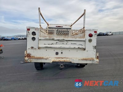 Zdjęcie 6 z 12 samochodu: 2008 CHEVROLET SILVERADO K2500 HEAVY DUTY VIN:1GBHK29K08E199891 - miniatura