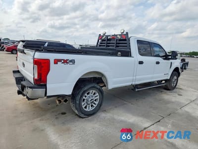 Trzecie zdjęcie samochodu z tyłu: 2017 FORD F350 SUPER DUTY VIN:1FT8W3BT7HEE65822 - miniatura