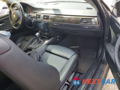 Zdjęcie 8 z 12 samochodu: 2009 BMW 328 I SULEV VIN:WBAWV13569P122775 - miniatura