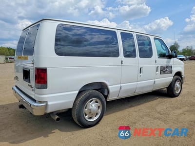 Trzecie zdjęcie samochodu z tyłu: 2010 FORD ECONOLINE E350 SUPER DUTY WAGON VIN:1FBNE3BL1ADA88605 - miniatura