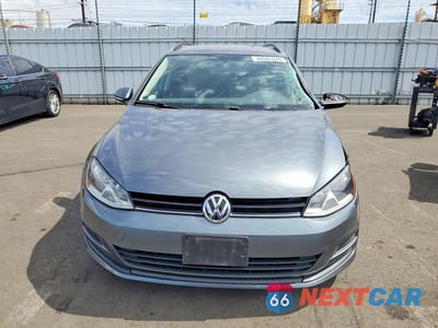 Piąte zdjęcie samochodu w środku: 2016 VOLKSWAGEN GOLF SPORTWAGEN S VIN:3VWC17AU4GM515768 - miniatura