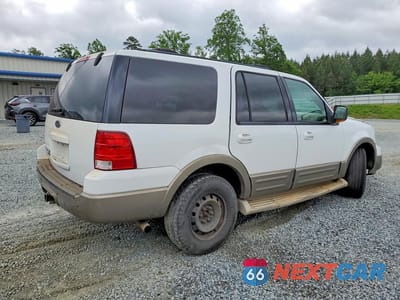 Trzecie zdjęcie samochodu z tyłu: 2004 FORD EXPEDITION EDDIE BAUER VIN:1FMPU17L94LB09744 - miniatura