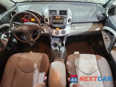Zdjęcie 8 z 14 samochodu: 2008 TOYOTA RAV4 BASE VIN:JTMBD33V786083702 - miniatura