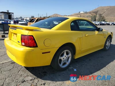 Trzecie zdjęcie samochodu z tyłu: 2004 FORD MUSTANG VIN:1FAFP40634F141543 - miniatura