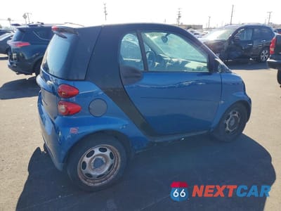 Trzecie zdjęcie samochodu z tyłu: 2008 SMART FORTWO PURE VIN:WMEEJ31X68K159803 - miniatura