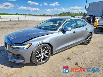 2020 VOLVO S60 T5 MOMENTUM 7JR102FK4LG048221 - główne zdjęcie licytacji z USA - miniatura