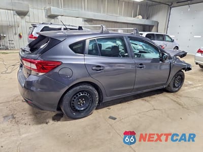 Trzecie zdjęcie samochodu z tyłu: 2019 SUBARU IMPREZA VIN:4S3GTAB6XK3733607 - miniatura