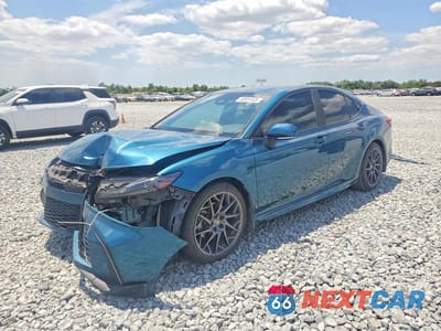 2025 TOYOTA CAMRY SE 4T1DAACK1SU146660 - główne zdjęcie licytacji z USA - miniatura