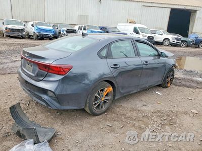 Trzecie zdjęcie samochodu z tyłu: 2023 KIA FORTE LXS VIN:3KPF24AD7PE690182 - miniatura