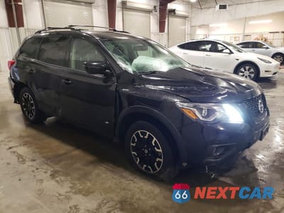 Czwarte zdjęcie samochodu z boku: 2020 NISSAN PATHFINDER SL VIN:5N1DR2CMXLC620533 - miniatura