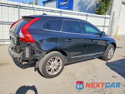 Trzecie zdjęcie samochodu z tyłu: 2016 VOLVO XC60 T5 PREMIER VIN:YV440MDK6G2781915 - miniatura