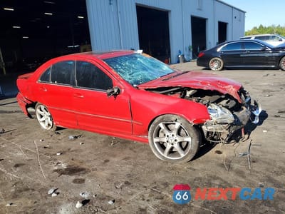 Czwarte zdjęcie samochodu z boku: 2007 MERCEDES-BENZ C 230 VIN:WDBRF52H67F923501 - miniatura