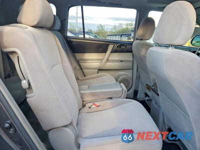 Zdjęcie 11 z 13 samochodu: 2008 TOYOTA HIGHLANDER VIN:JTEES41A182090298 - miniatura
