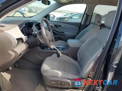 Zdjęcie 7 z 13 samochodu: 2021 CHEVROLET TRAVERSE LT VIN:1GNEVGKWXMJ159360 - miniatura