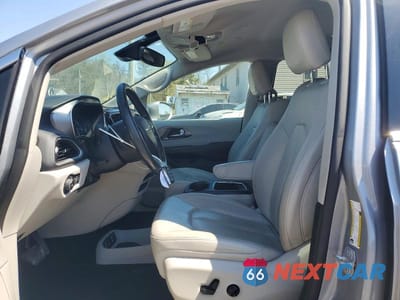 Zdjęcie 7 z 13 samochodu: 2020 CHRYSLER PACIFICA TOURING L PLUS VIN:2C4RC1EG1LR127649 - miniatura