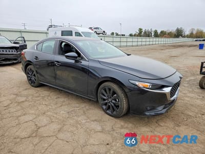 Czwarte zdjęcie samochodu z boku: 2024 MAZDA 3 SELECT SPORT VIN:3MZBPABM5RM407328 - miniatura
