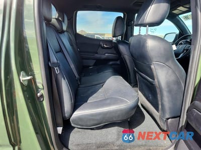 Zdjęcie 10 z 12 samochodu: 2020 TOYOTA TACOMA TRD PRO VIN:5TFCZ5AN7LX218684 - miniatura
