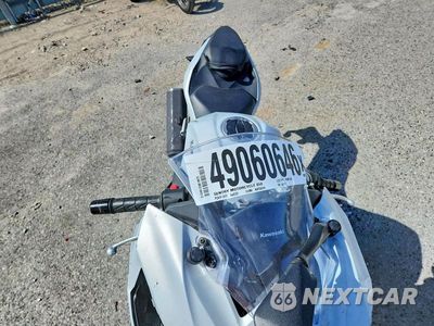 Piąte zdjęcie samochodu w środku: 2025 KAWASAKI EX500 VIN:ML5EXGG17SDA47351 - miniatura