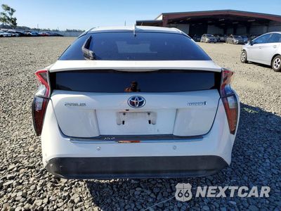 Zdjęcie 6 z 13 samochodu: 2018 TOYOTA PRIUS HYBRID 5D VIN:JTDKBRFU0J3082491 - miniatura