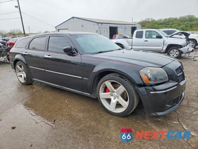 Czwarte zdjęcie samochodu z boku: 2006 DODGE MAGNUM SRT-8 VIN:2D8GV77306H338111 - miniatura