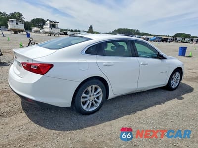 Trzecie zdjęcie samochodu z tyłu: 2018 CHEV MALIBU LT VIN:1G1ZD5ST5JF151827 - miniatura